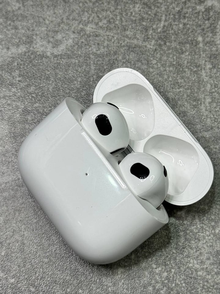Навушники Apple Air Pods GEN 3 - фото 1