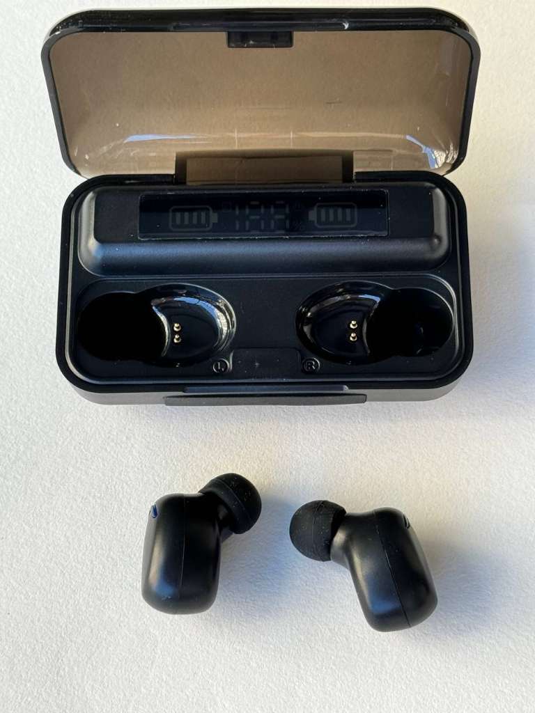 Навушники TWS BTH-F9-5 (знижений в ціні) - фото 2 Навушники TWS BTH-F9-5 (знижений в ціні) - фото 2