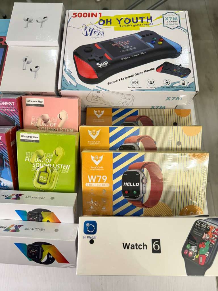 Набір гаджетів за оптовою ціною BOX OF GADGETS 350 - фото 4 Набір гаджетів за оптовою ціною BOX OF GADGETS 350 - фото 4