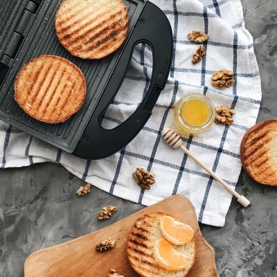 Сендвічниця Magio МG-367 (MG-367) - фото 5 Сендвічниця Magio МG-367 (MG-367) - фото 5