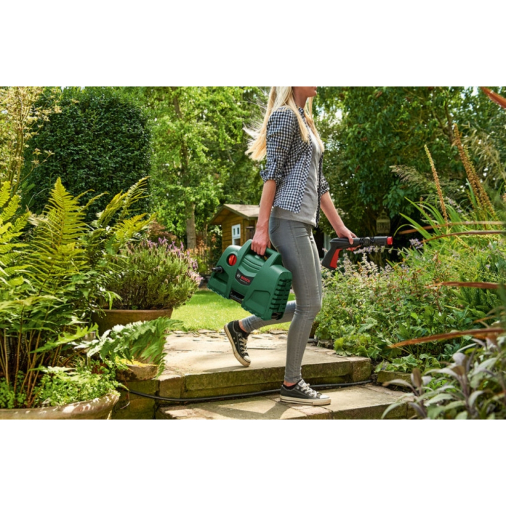 Мийка високого тиску Bosch EasyAquatak 100 (0.600.8A7.E00) - фото 5 Мийка високого тиску Bosch EasyAquatak 100 (0.600.8A7.E00) - фото 5