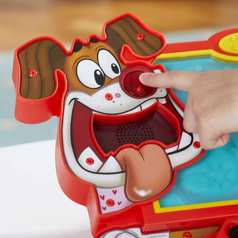 Настільна гра Hasbro Операція Лікуємо собачку з ефектами (E9694) - фото 3