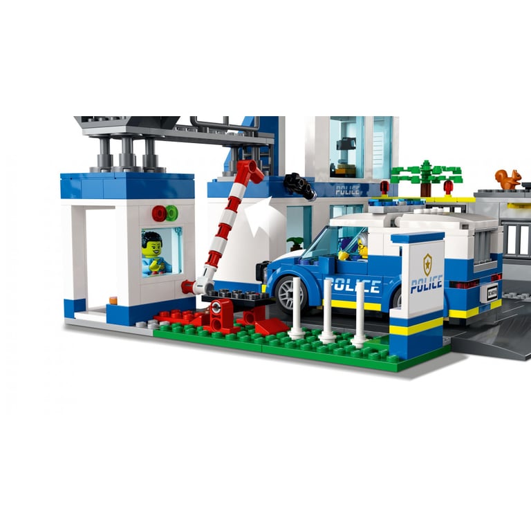 Конструктор LEGO City Поліцейська ділянка 668 деталей (60316) - фото 5