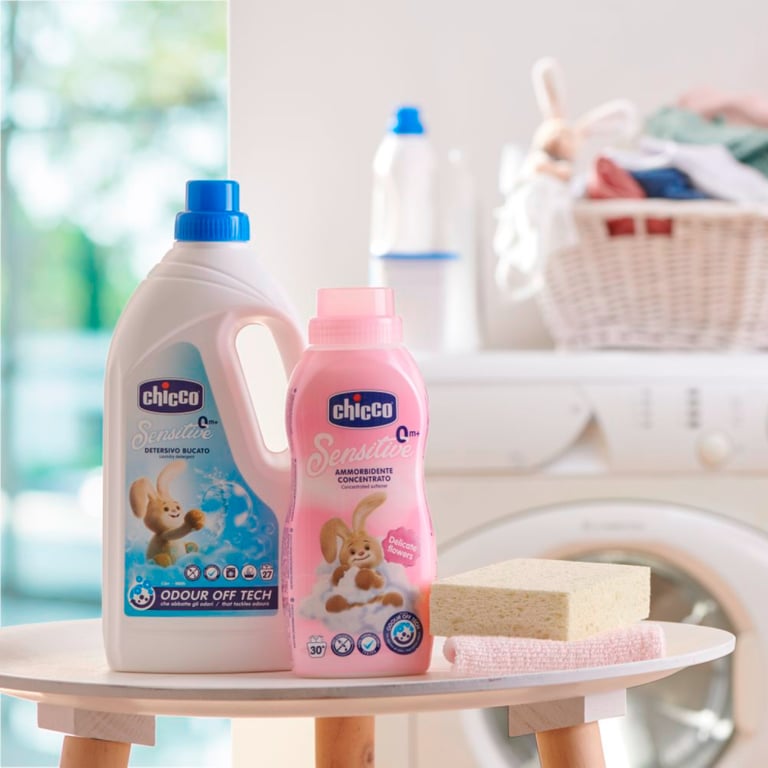 Кондиціонер для білизни Chicco Sensitive Delicate Flowers пом'якшувач тканин 750 мл (8058664122462) - фото 6