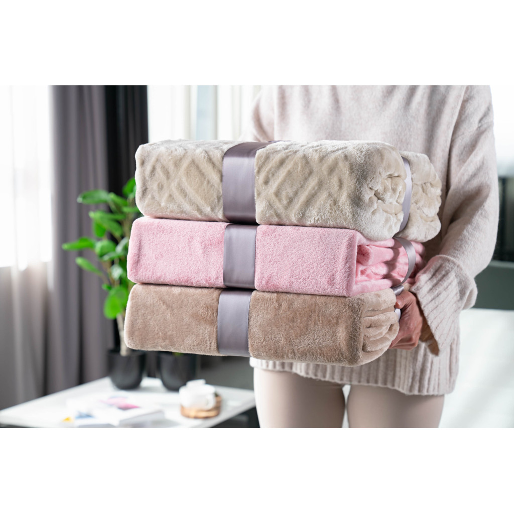 Плед Ardesto Flannel рожевий, 160х200 см (ART0207SB) - фото 5 Плед Ardesto Flannel рожевий, 160х200 см (ART0207SB) - фото 5