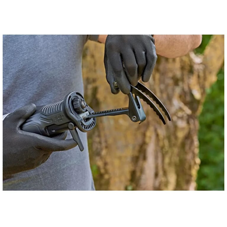 Шабельна пила Black&Decker BES301 - фото 10