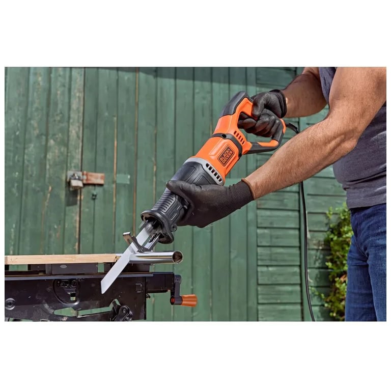 Шабельна пила Black&Decker BES301 - фото 7