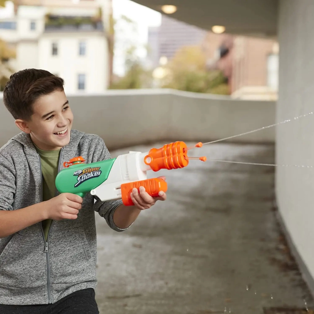 Іграшкова зброя Hasbro Nerf Водний бластер Гідро Фрінзі (F3891) - фото 7 Іграшкова зброя Hasbro Nerf Водний бластер Гідро Фрінзі (F3891) - фото 7