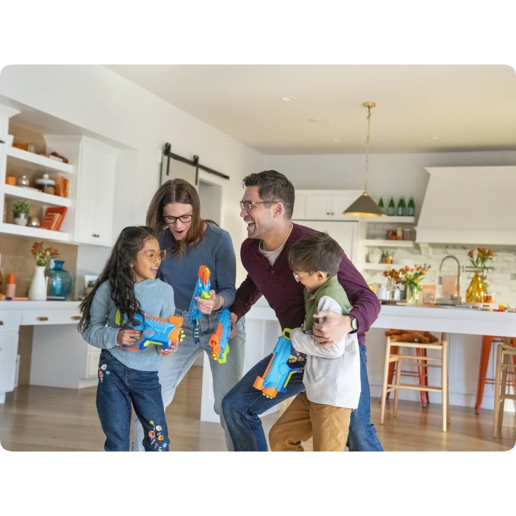 Іграшкова зброя Hasbro Nerf набір бластерів Elite junior Ultimate Starter (F6369) - фото 4 Іграшкова зброя Hasbro Nerf набір бластерів Elite junior Ultimate Starter (F6369) - фото 4