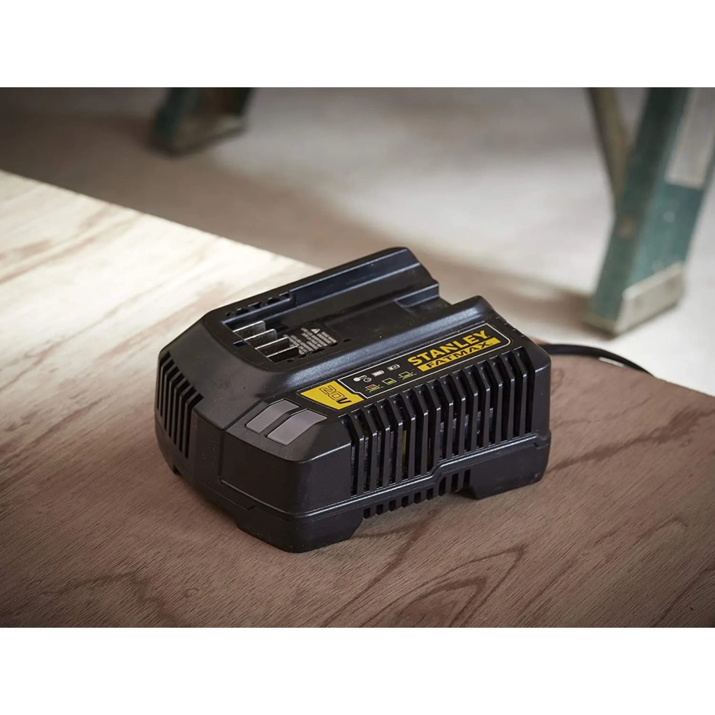 Зарядний пристрій для акумуляторів інструменту Stanley 20V, вихідний струм 4A (SFMCB14) - фото 2 Зарядний пристрій для акумуляторів інструменту Stanley 20V, вихідний струм 4A (SFMCB14) - фото 2