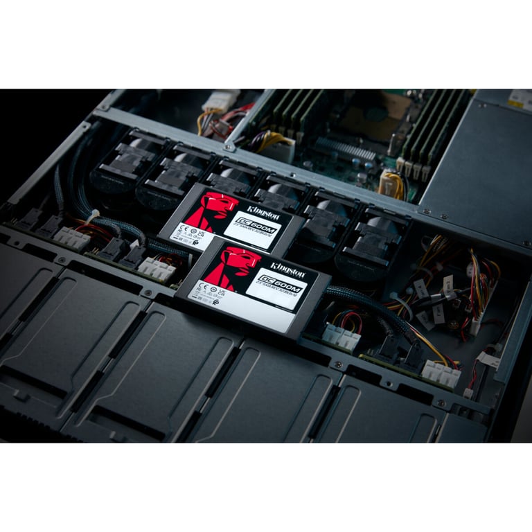 Накопичувач SSD 2.5" 3.84TB Kingston (SEDC600M/3840G) - фото 5