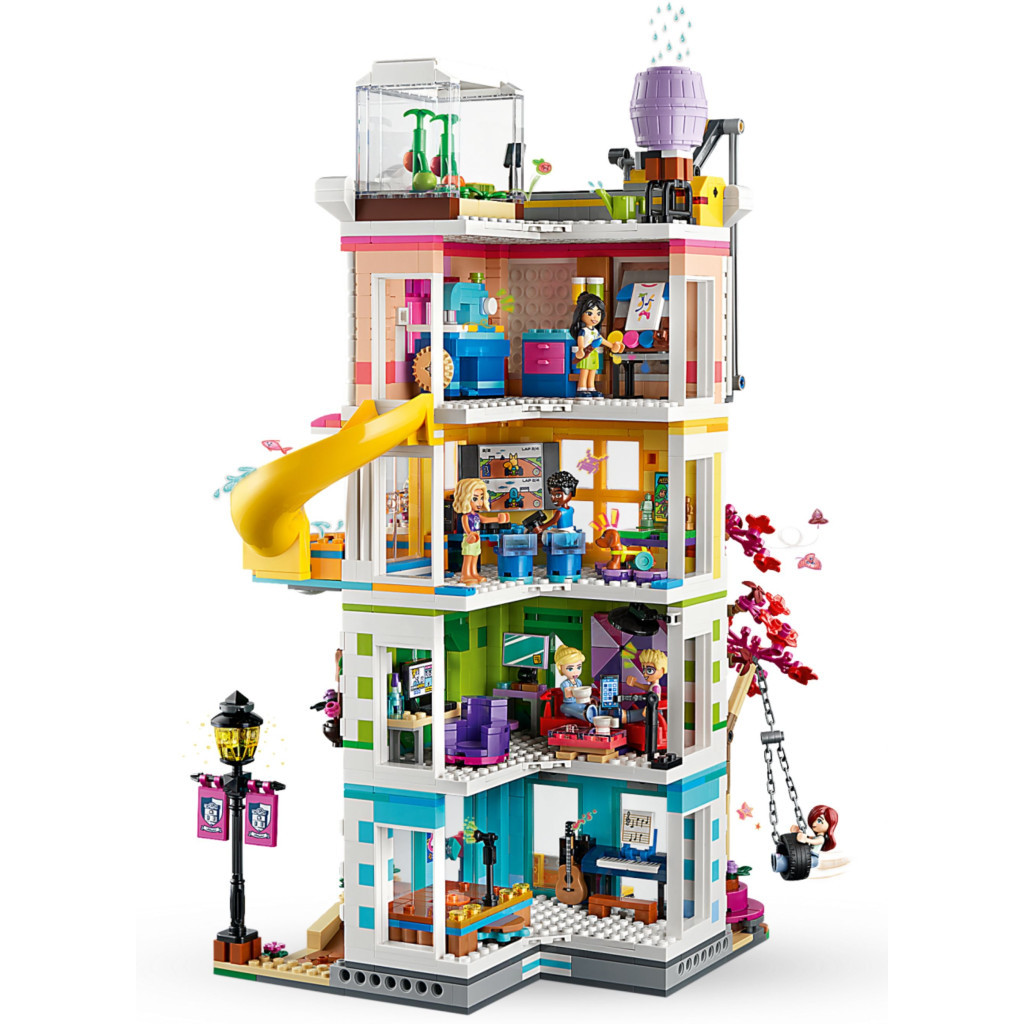 Конструктор LEGO Friends Хартлейк-Сіті. Громадський центр 1513 деталей (41748) - фото 3 Конструктор LEGO Friends Хартлейк-Сіті. Громадський центр 1513 деталей (41748) - фото 3