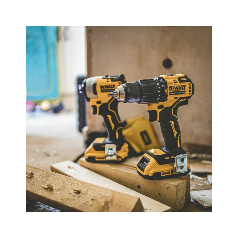 Набір електроіструментів DeWALT 2 од. 18 В XR Li-lon, вага 5.9 кг, кейс TSTAK, 2 АКБ та ЗП (DCK2062D2T) - фото 4