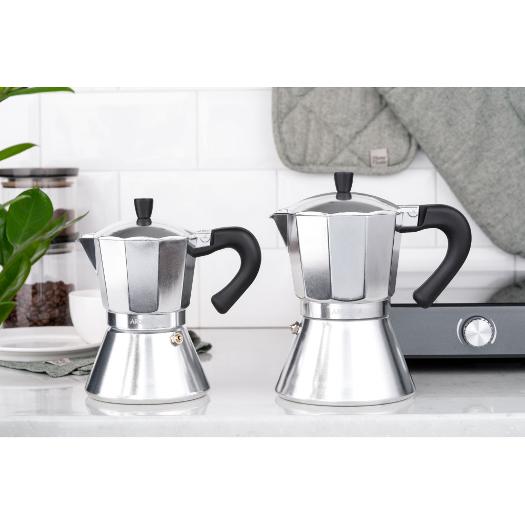 Гейзерна кавоварка Ardesto Gemini Piemonte 6 чашок (AR0806AI) - фото 4 Гейзерна кавоварка Ardesto Gemini Piemonte 6 чашок (AR0806AI) - фото 4