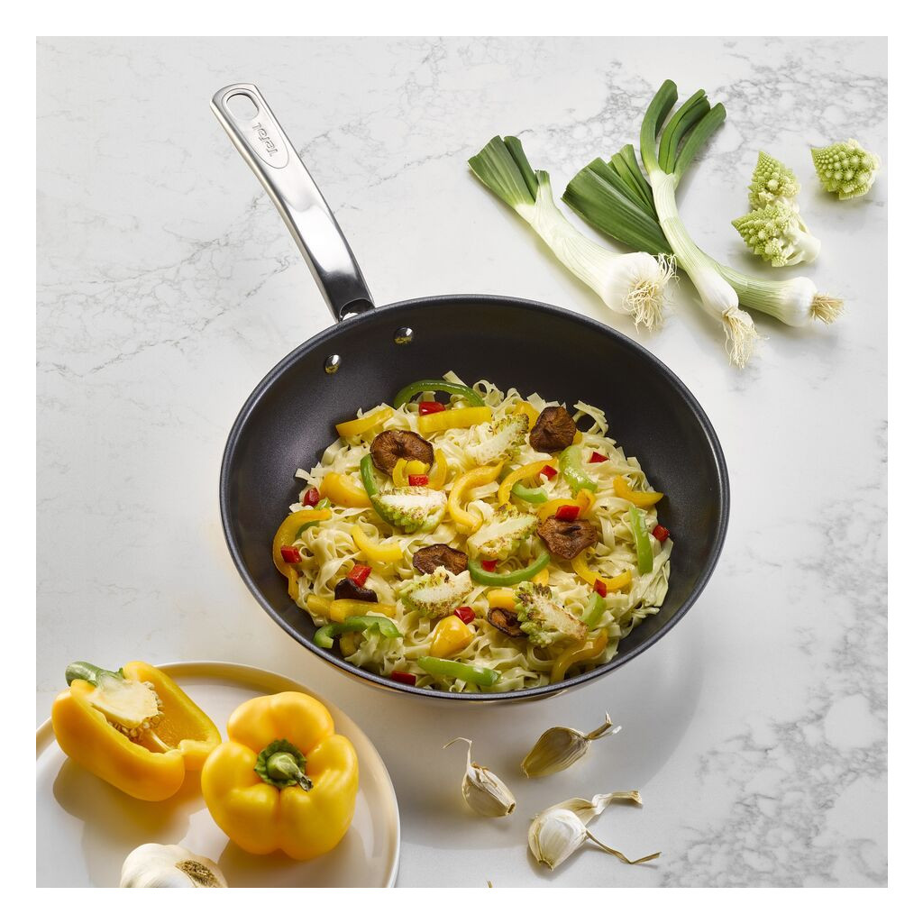 Сковорода Tefal Intuition 24 cм (B8170444) - фото 6 Сковорода Tefal Intuition 24 cм (B8170444) - фото 6