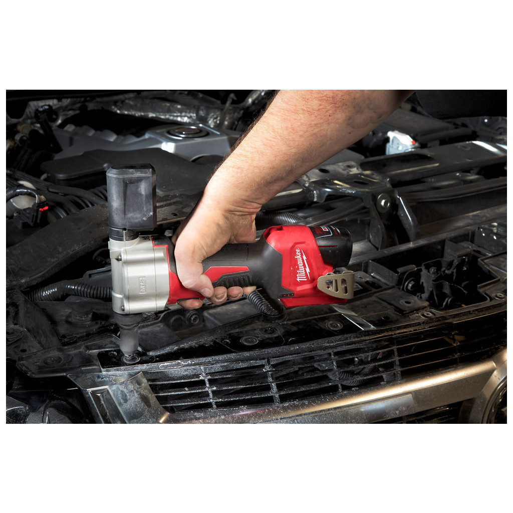 Заклепувальник Milwaukee аккумуляторний M12 BPRT-201X, діаметр 2,4-4,8мм (4933464405) - фото 8 Заклепувальник Milwaukee аккумуляторний M12 BPRT-201X, діаметр 2,4-4,8мм (4933464405) - фото 8