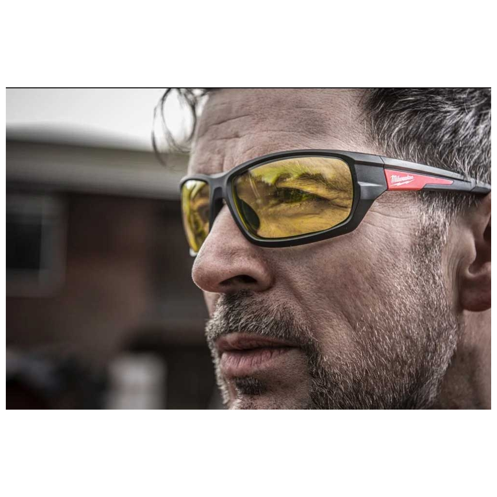 Захисні окуляри Milwaukee Performance, жовті (4932478928) - фото 6 Захисні окуляри Milwaukee Performance, жовті (4932478928) - фото 6