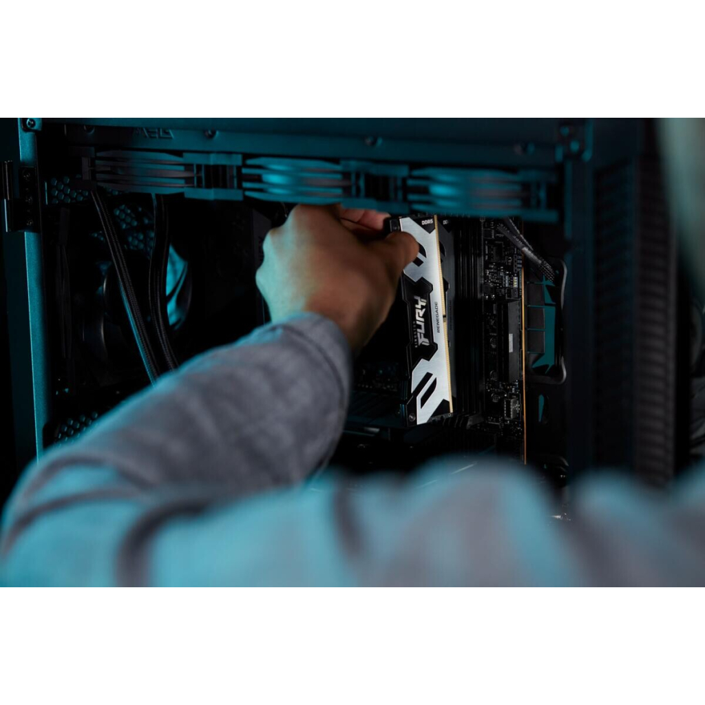 Модуль пам'яті для комп'ютера DDR5 96GB (2x48GB) 6000 MHz Renegade Silver XMP Kingston Fury (ex.HyperX) (KF560C32RSK2-96) - фото 7 Модуль пам'яті для комп'ютера DDR5 96GB (2x48GB) 6000 MHz Renegade Silver XMP Kingston Fury (ex.HyperX) (KF560C32RSK2-96) - фото 7