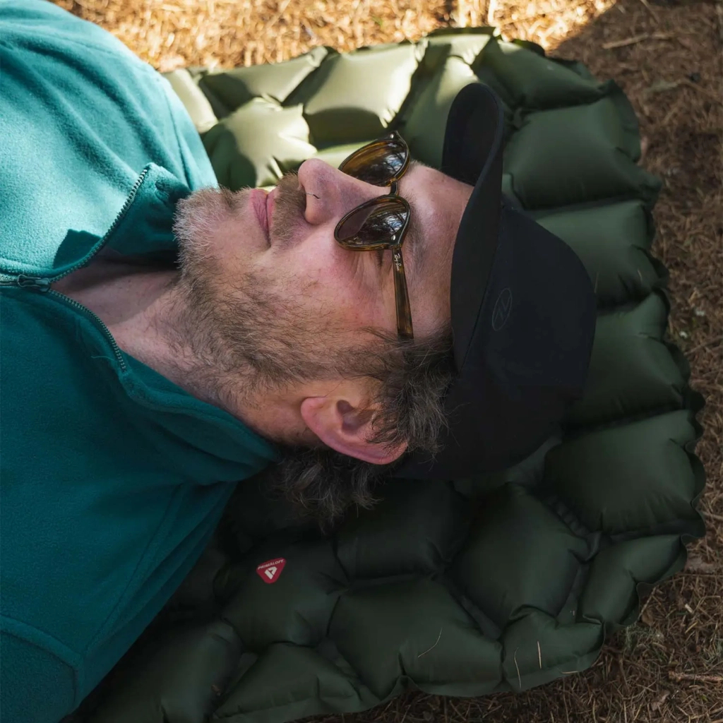 Туристичний килимок Highlander Nap-Pak Inflatable Sleeping Mat PrimaLoft 5 cm Olive (AIR072-OG) (930481) - фото 8 Туристичний килимок Highlander Nap-Pak Inflatable Sleeping Mat PrimaLoft 5 cm Olive (AIR072-OG) (930481) - фото 8