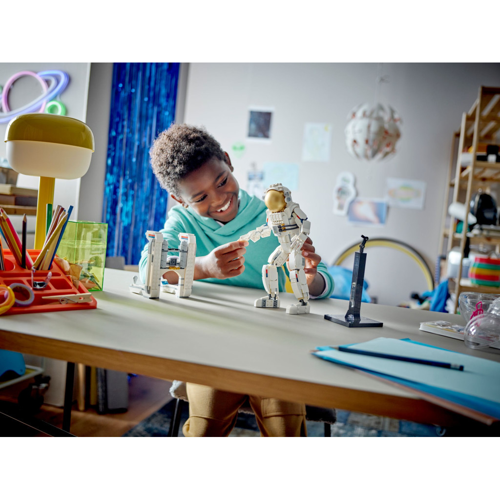 Конструктор LEGO Creator Космонавт 647 деталей (31152) - фото 4 Конструктор LEGO Creator Космонавт 647 деталей (31152) - фото 4