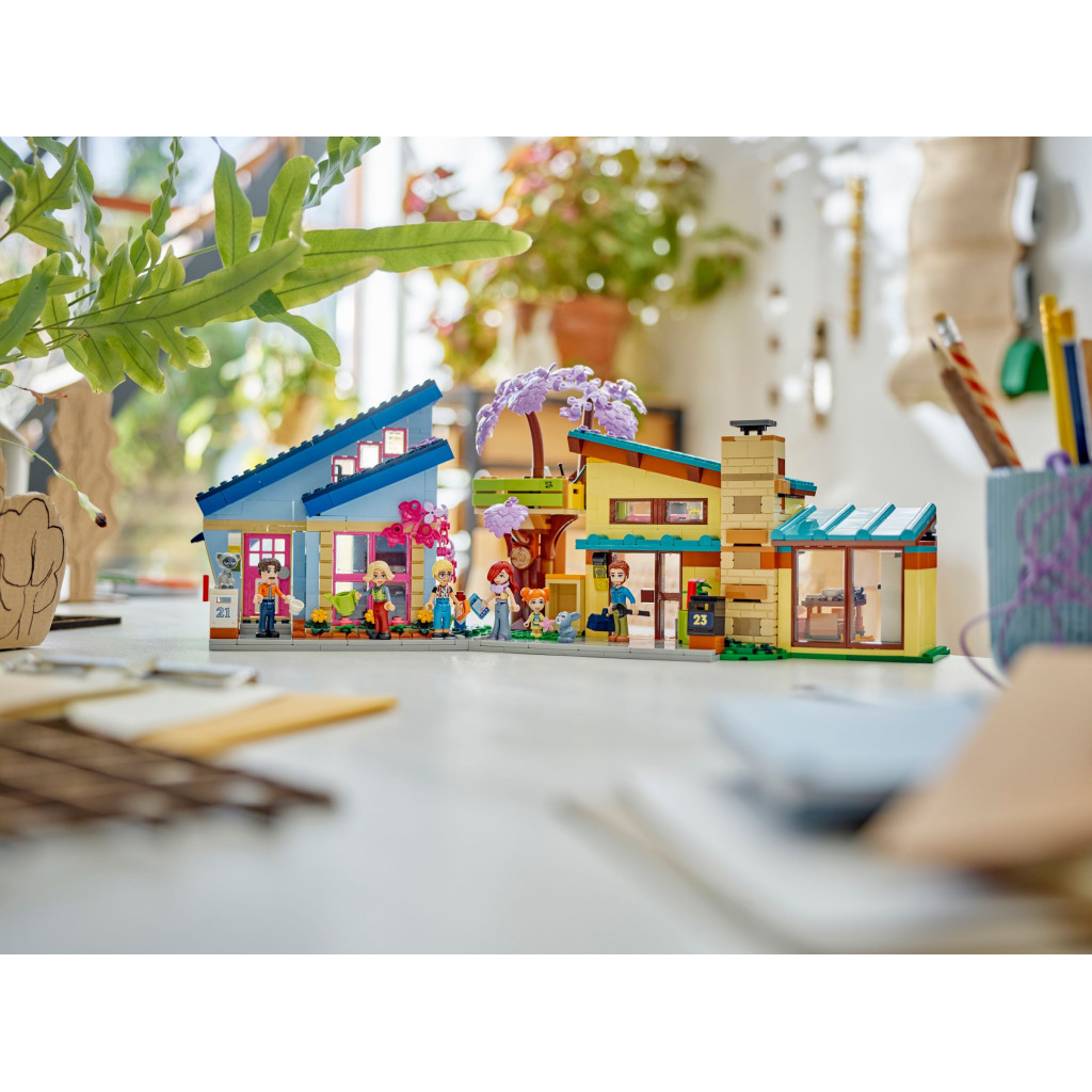 Конструктор LEGO Friends Родинні будинки Оллі й Пейслі 1126 деталей (42620) - фото 11 Конструктор LEGO Friends Родинні будинки Оллі й Пейслі 1126 деталей (42620) - фото 11