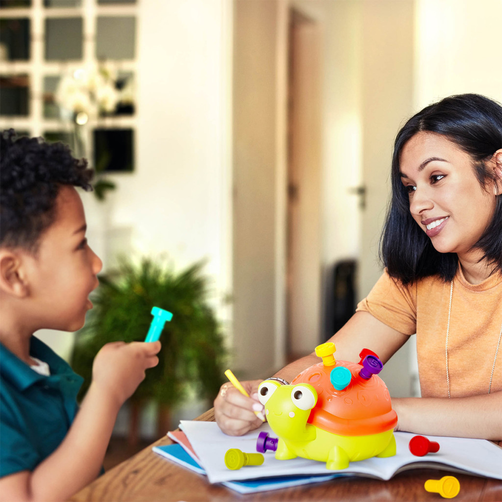 Розвиваюча іграшка Battat Черепашка-розумниця (BX1998Z) - фото 5 Розвиваюча іграшка Battat Черепашка-розумниця (BX1998Z) - фото 5