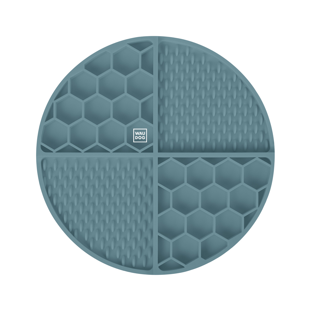 Універсальний посуд для тварин WAUDOG Silicone Килимок для злизування 21х21х3 см сірий (235011) - фото 3 Універсальний посуд для тварин WAUDOG Silicone Килимок для злизування 21х21х3 см сірий (235011) - фото 3