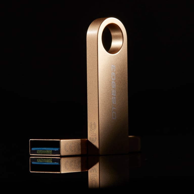 USB флеш накопичувач Kingston 512GB DataTraveler SE9 G3 Gold USB 3.2 (DTSE9G3/512GB) - фото 11
