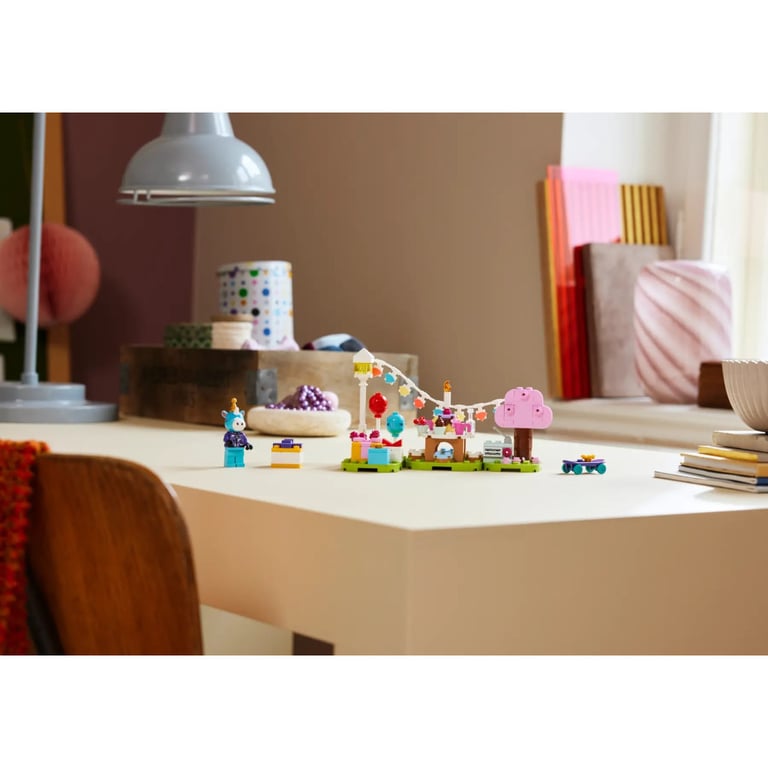 Конструктор LEGO Animal Crossing Вечірка з нагоди дня народження Julian 170 деталей (77046) - фото 4