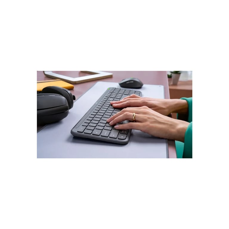 Комплект Logitech Signature Slim MK950 for Business Wireless/Bluetooth UA Graphite (920-012508) - фото 10