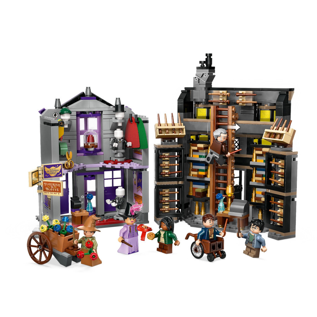 Конструктор LEGO Harry Potter Крамниці Олівандера й мантій від Мадам Малкін (76439) - фото 3 Конструктор LEGO Harry Potter Крамниці Олівандера й мантій від Мадам Малкін (76439) - фото 3