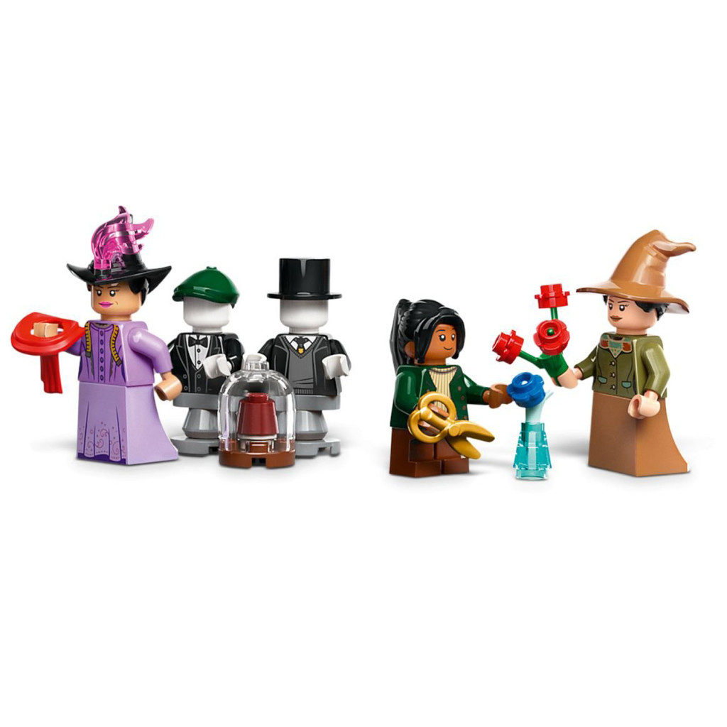 Конструктор LEGO Harry Potter Крамниці Олівандера й мантій від Мадам Малкін (76439) - фото 8 Конструктор LEGO Harry Potter Крамниці Олівандера й мантій від Мадам Малкін (76439) - фото 8