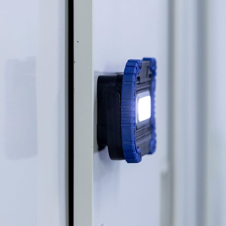 Ліхтар Westinghouse 8W COB LED WF56 + 4 x AA LR6 в комплекті (WF56-4LR6CB) - фото 3