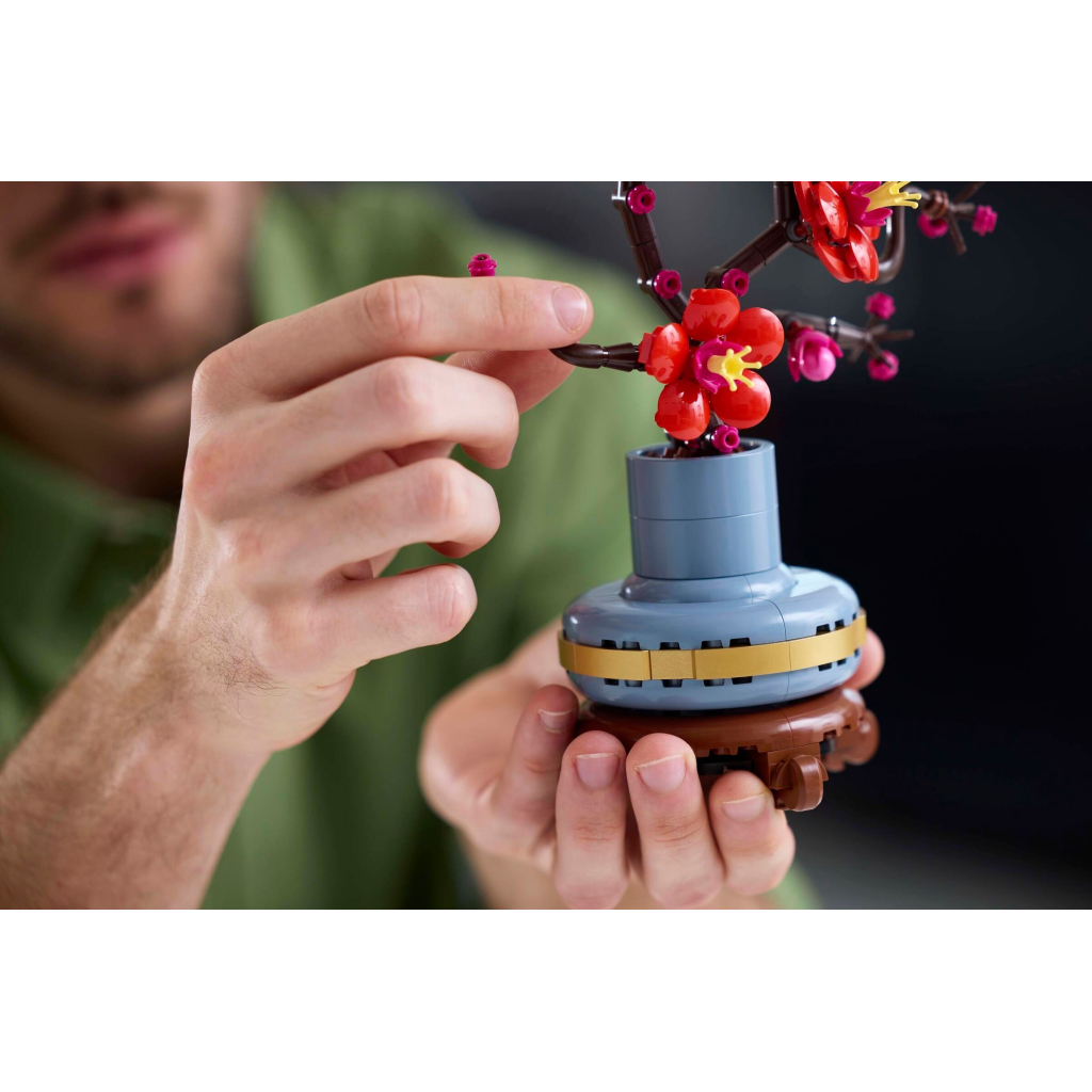 Конструктор LEGO Icons Сливовий цвіт 327 деталей (10369) - фото 8 Конструктор LEGO Icons Сливовий цвіт 327 деталей (10369) - фото 8