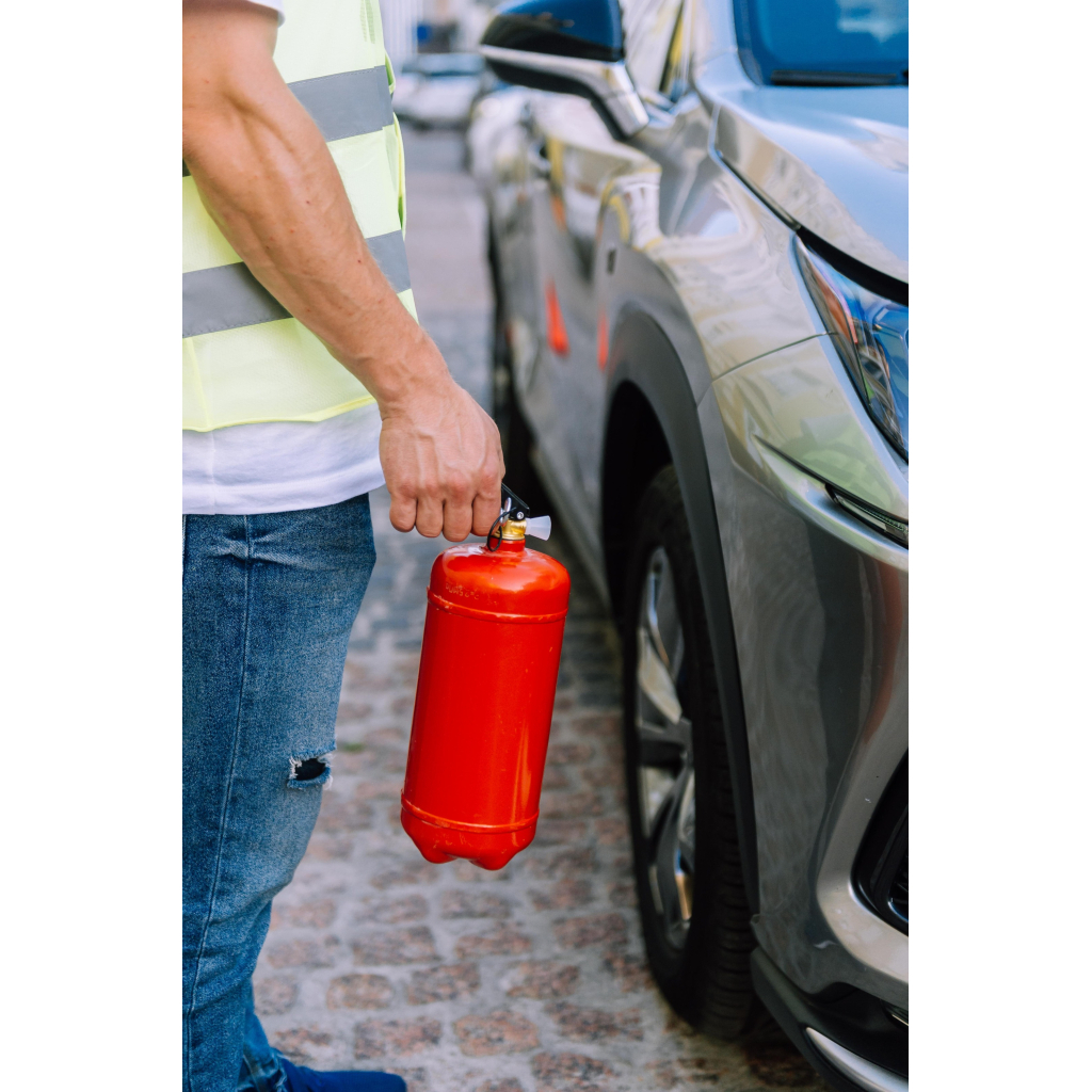 Набір техдопомоги Poputchik з вогнегасником ВП-2 "Економічний" (ВП-2+Знак+Аптечка+Жилет) (33-017-IS) - фото 3 Набір техдопомоги Poputchik з вогнегасником ВП-2 "Економічний" (ВП-2+Знак+Аптечка+Жилет) (33-017-IS) - фото 3