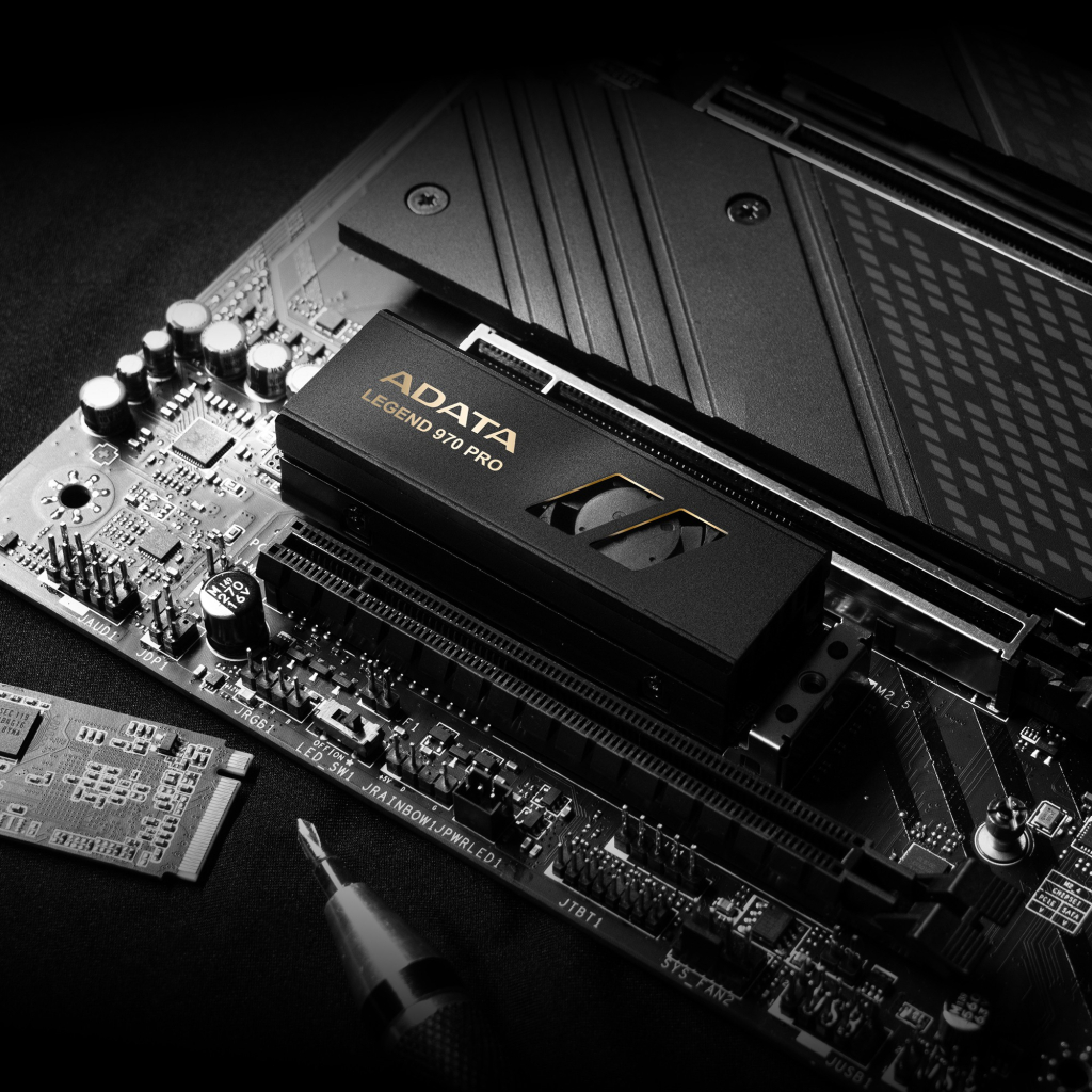 Накопичувач SSD M.2 2280 2TB Legend 970 PRO ADATA (SLEG-970P-2TCI) - фото 8 Накопичувач SSD M.2 2280 2TB Legend 970 PRO ADATA (SLEG-970P-2TCI) - фото 8