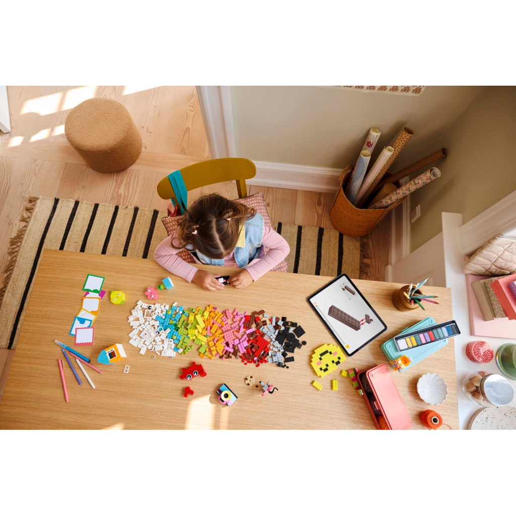 Конструктор LEGO Classic Щасливий творчий набір (11042) - фото 4 Конструктор LEGO Classic Щасливий творчий набір (11042) - фото 4