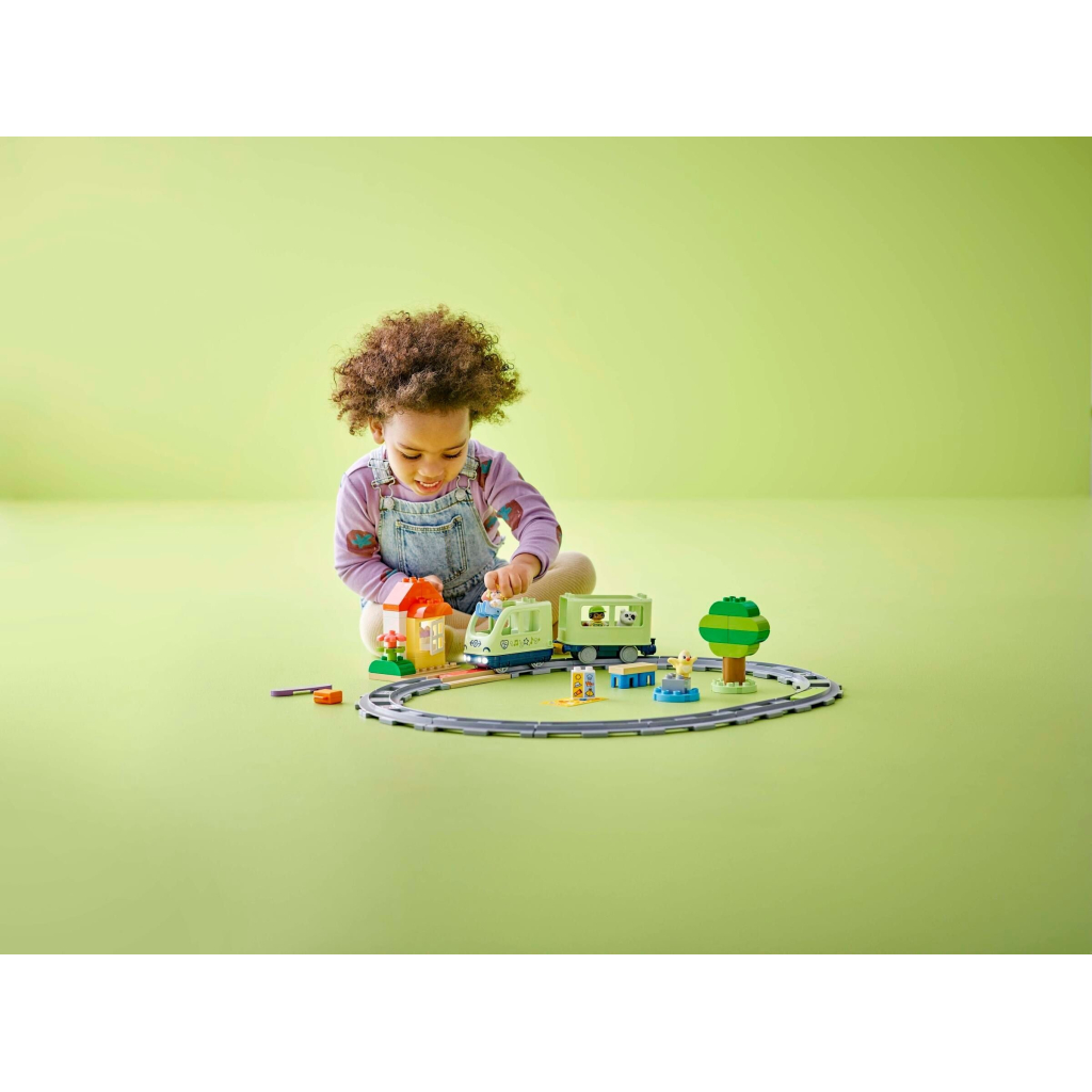 Конструктор LEGO DUPLO Town Інтерактивний пригодницький потяг (10427) - фото 9 Конструктор LEGO DUPLO Town Інтерактивний пригодницький потяг (10427) - фото 9