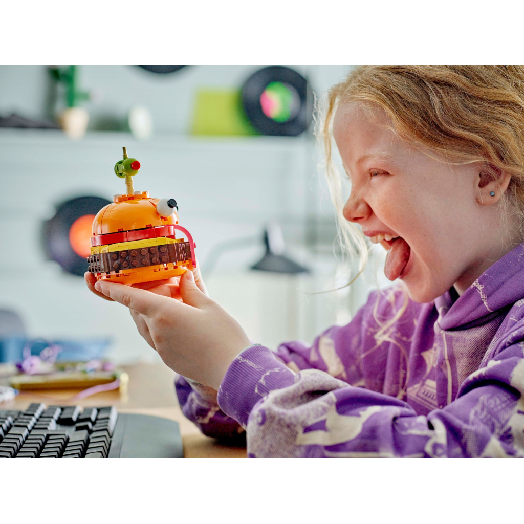 Конструктор LEGO Fortnite Durrr Burger (77070) - фото 6 Конструктор LEGO Fortnite Durrr Burger (77070) - фото 6