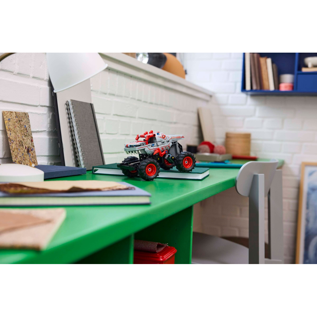 Конструктор LEGO Technic Monster Jam ThunderROARus з інерційним двигуном (42200) - фото 9 Конструктор LEGO Technic Monster Jam ThunderROARus з інерційним двигуном (42200) - фото 9