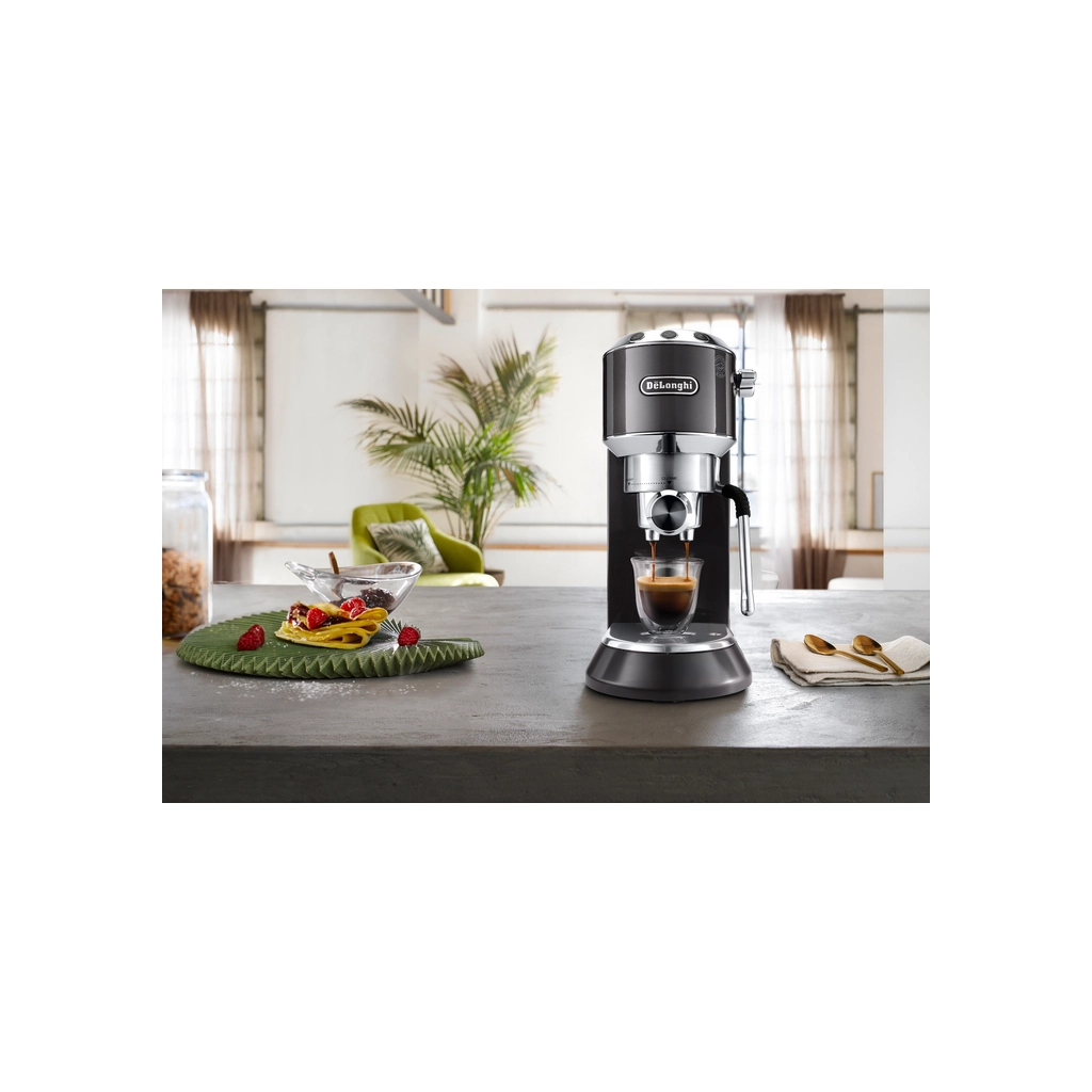 Ріжкова кавоварка еспресо DeLonghi EC 885 GY (Dedica Arte) - фото 4 Ріжкова кавоварка еспресо DeLonghi EC 885 GY (Dedica Arte) - фото 4