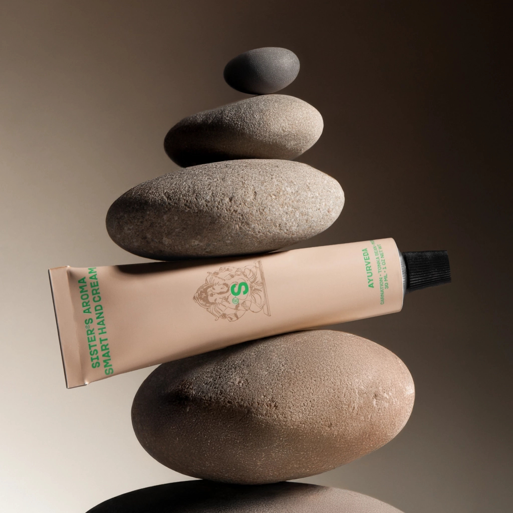 Крем для рук Sister's Aroma Smart Hand Cream Аюрведа 30 мл (4820227784417) - фото 5 Крем для рук Sister's Aroma Smart Hand Cream Аюрведа 30 мл (4820227784417) - фото 5