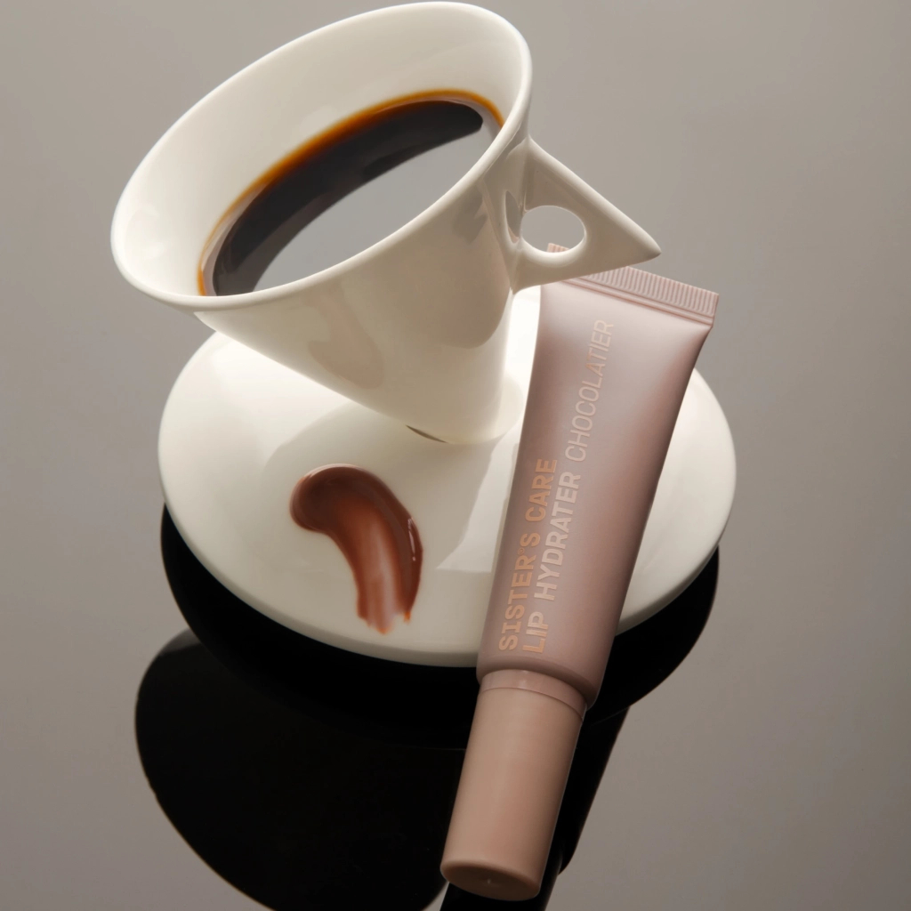 Бальзам для губ Sister's Aroma Lip Hydrater Chocolatier 10 мл (4820227783076) - фото 2 Бальзам для губ Sister's Aroma Lip Hydrater Chocolatier 10 мл (4820227783076) - фото 2