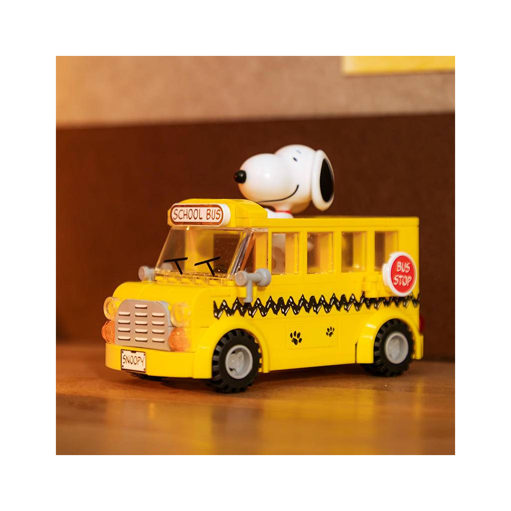 Конструктор Pantasy Snoopy - Шкільний автобус (86906) - фото 2 Конструктор Pantasy Snoopy - Шкільний автобус (86906) - фото 2