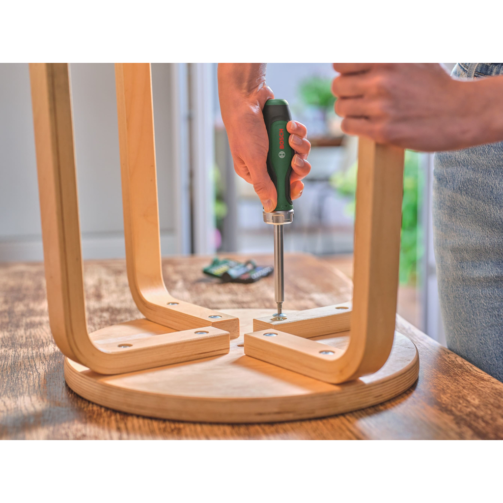 Викрутка Bosch з тріскачкою, 205мм, сталь CrV (1.600.A02.Z99) - фото 5 Викрутка Bosch з тріскачкою, 205мм, сталь CrV (1.600.A02.Z99) - фото 5