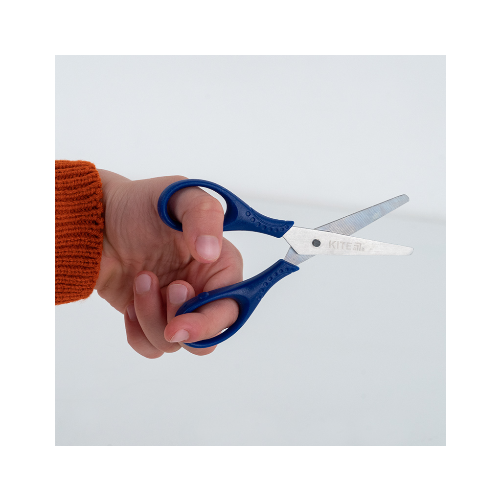 Ножиці Kite дитячі для шульги синій, 12 см (K-149-2) - фото 5 Ножиці Kite дитячі для шульги синій, 12 см (K-149-2) - фото 5