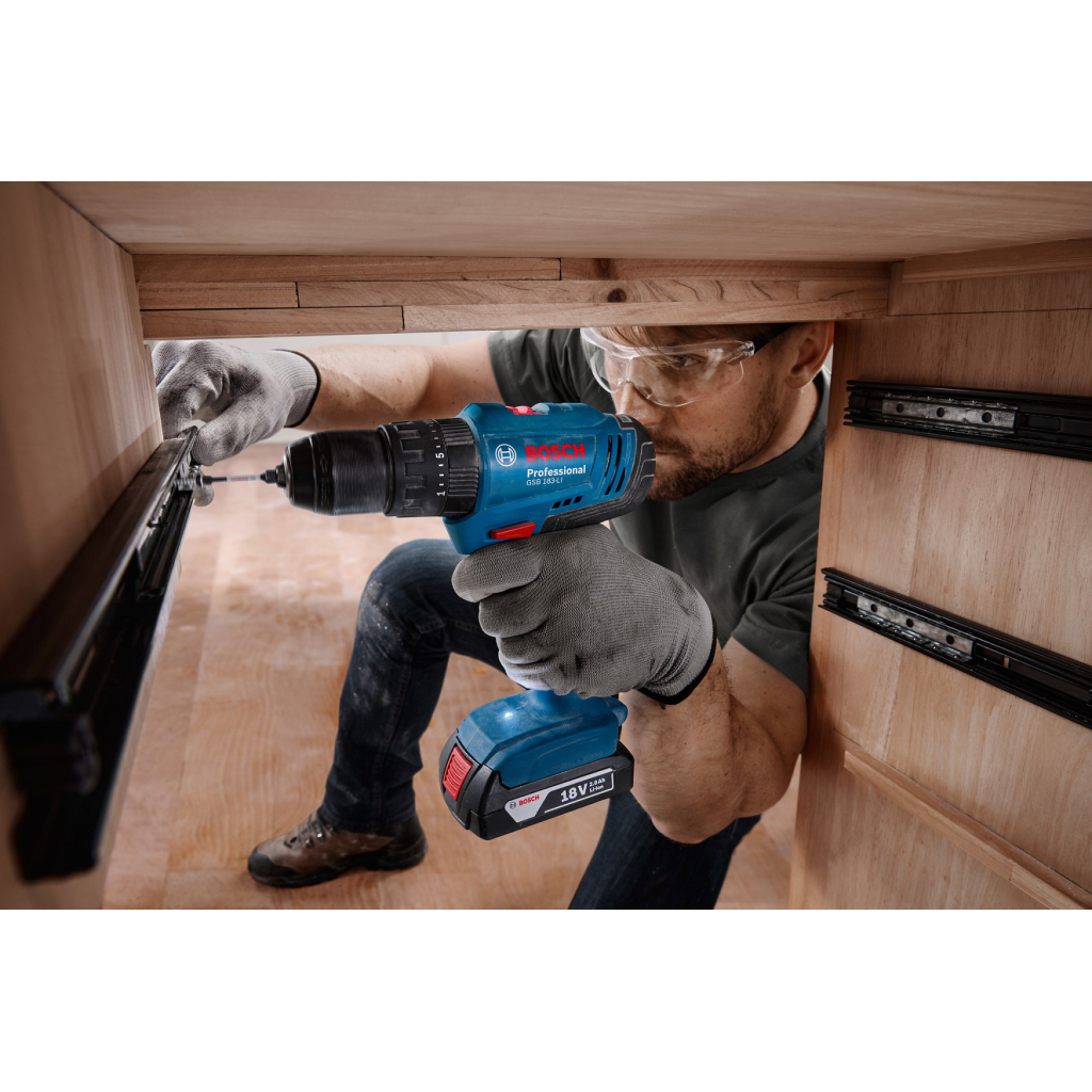 Шуруповерт Bosch GSB 183-LI 18V, 2х2Ah, 21-56Нм, 374-1815 об/хв, кейс, 1.2кг (0.601.9K9.100) - фото 12 Шуруповерт Bosch GSB 183-LI 18V, 2х2Ah, 21-56Нм, 374-1815 об/хв, кейс, 1.2кг (0.601.9K9.100) - фото 12