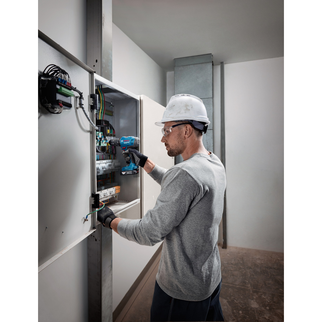 Шуруповерт Bosch GSB 183-LI 18V, 2х2Ah, 21-56Нм, 374-1815 об/хв, кейс, 1.2кг (0.601.9K9.100) - фото 2 Шуруповерт Bosch GSB 183-LI 18V, 2х2Ah, 21-56Нм, 374-1815 об/хв, кейс, 1.2кг (0.601.9K9.100) - фото 2