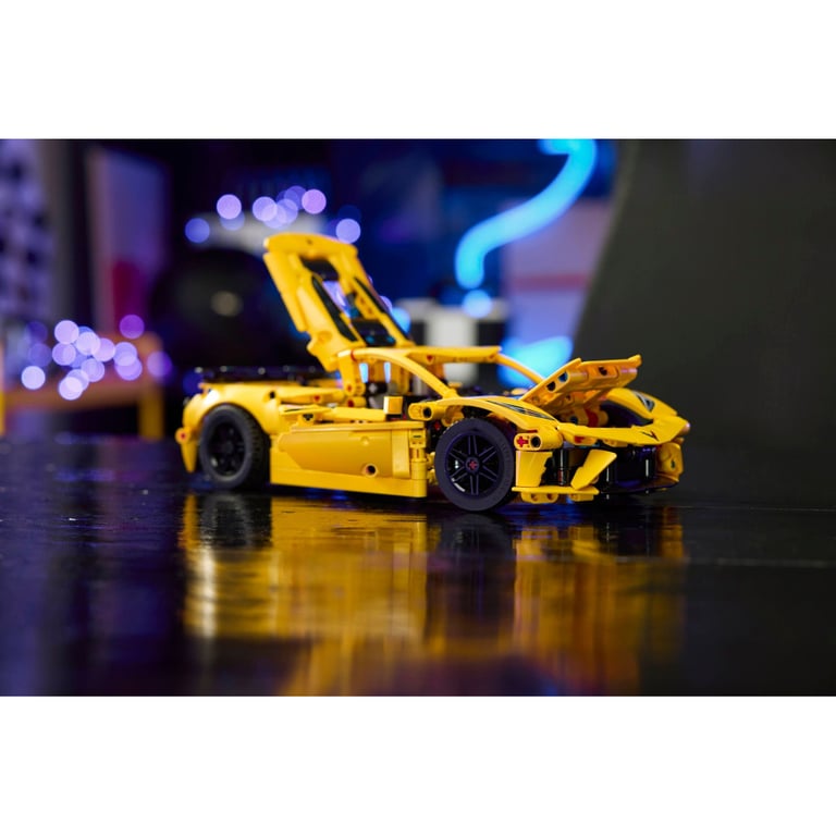 Конструктор LEGO Technic Chevrolet Corvette Stingray (42205) - фото 10