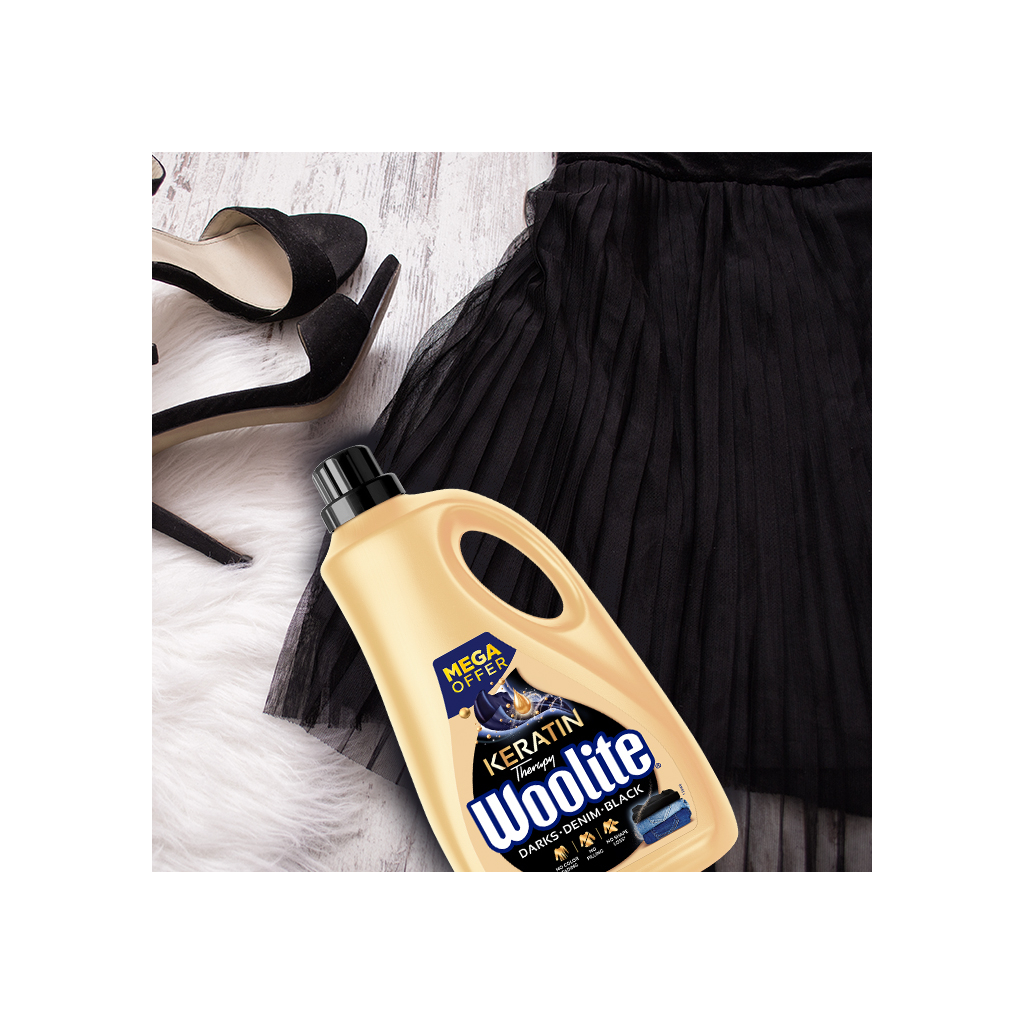 Гель для прання Woolite Для чорних, темних та джинсових тканин З кератином 3.6 л (5900627090529) - фото 4 Гель для прання Woolite Для чорних, темних та джинсових тканин З кератином 3.6 л (5900627090529) - фото 4